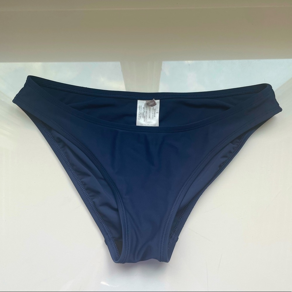 New navy Patagonia mid rise bikini bottom full coverage